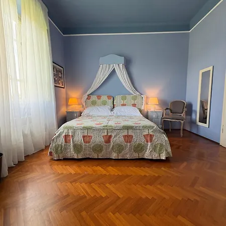 ヴィラ アニェーゼ B＆B ルッカ